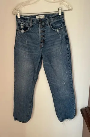 Abercrombie Fitch The Mom High Rise Jeans Size 4S Short Distressed thumbnail 1