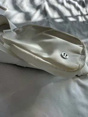 Lululemon Bag Belt thumbnail 5