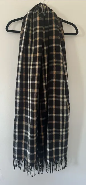 J Crew Plaid Blanket Scarf Black Tan Fringe Oversized Winter Wrap Preppy thumbnail 1