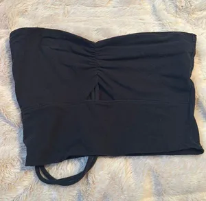 Hollister tie up tank thumbnail 1