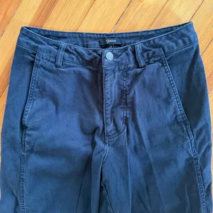 Quince Organic Stretch Cotton Twill Barrel Pants in Black Size 4 thumbnail 6
