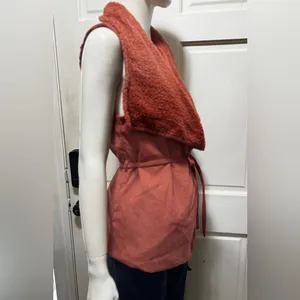 Rocking western wear Rust Orange Sherpa Vest with Belt Tie Size X-Large thumbnail 2