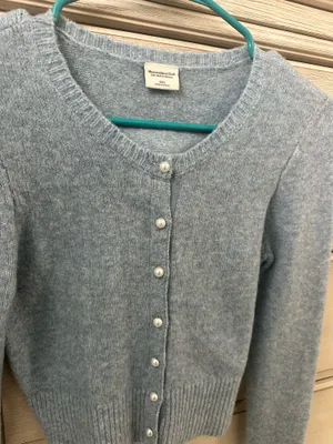 Abercrombie cardigan sweater pearl buttons thumbnail 3
