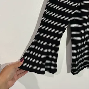 White‎ House Black Market Convertible Stripe Sweater Black White Large Office thumbnail 10