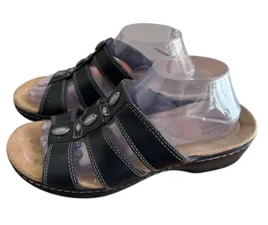 Women's Clarks Size 10 Collection Textured Leather Slip On Sandals Black thumbnail 1
