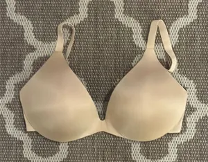 Skims Body wireless super push-up bra size 34H thumbnail 1