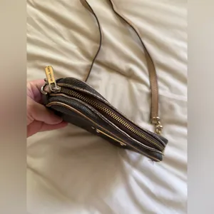 Michael Kors Black Crossbody Bag thumbnail 3