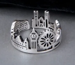 Urban Outfitters 925 London Skyline 🌃 Ring thumbnail 1