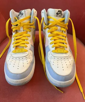 Nike Air Force 1 Women’s 7.5 Sneakers thumbnail 1