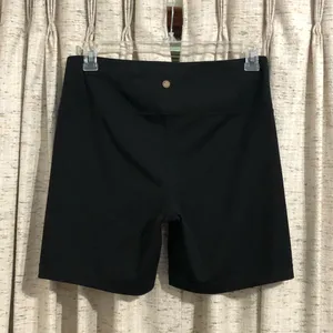 Yogalicious Lux 7” Black Bike Shorts thumbnail 4