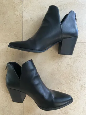 Sun + Stone Elizaa Black Faux Leather Booties Size 6 thumbnail 1