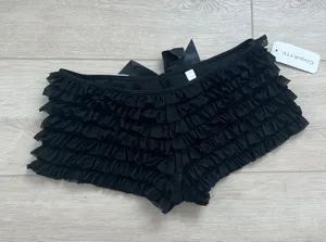 BNWT Black Ruffled Shorts thumbnail 1