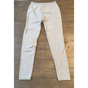 Aeropostale Women's Light Gray Textured Knit Leggings Size Large thumbnail 2