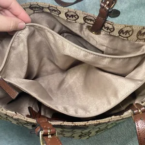 Michael Kors Tote Bag Purse Womens Large Tan Brown Signature Monogram Wallet Set thumbnail 7