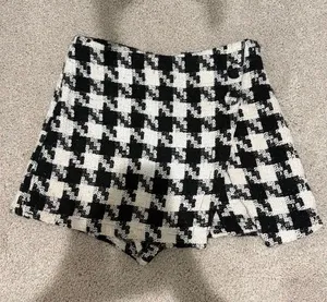 Herringbone Skort Multiple Size M thumbnail 1