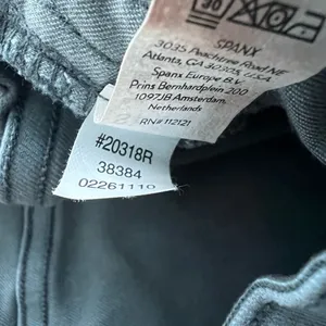 Spanx 20318R Stretch Twill Shorts S thumbnail 6