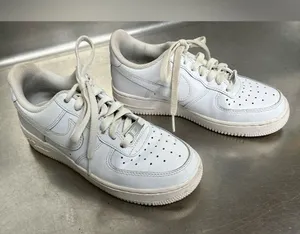 Nike Air Force 1 Low Shoes Womens White Sneakers - Size 5.5 - VGUC thumbnail 2