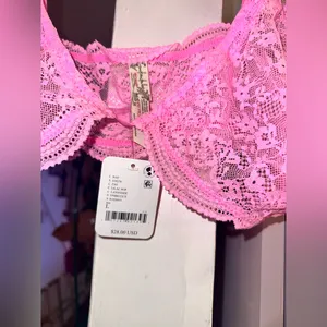 NWT Free People Lace Bralette- Lilac Pop thumbnail 2
