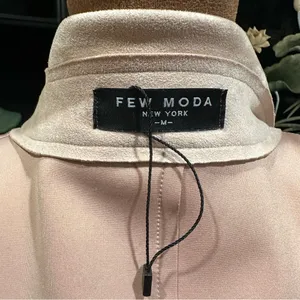 Few Moda New York Light Pink Faux Suede Trench Coat Size Medium thumbnail 14
