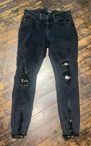 Judy Blue boutique distressed 9/29 skinny cheetah patch jeans thumbnail 1