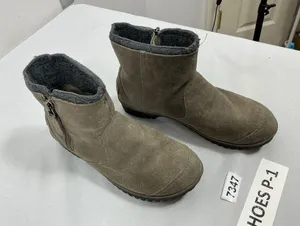 Womans Sorel Water Proof Ankle Boots 8.5 Taupe Side Zip Low Heel thumbnail 1
