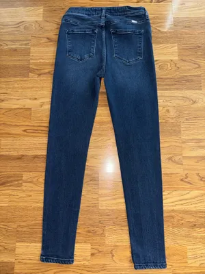 KanCan Button Fly Skinny Jeans Juniors Size 9 Waist Size 28 Dark Wash Stretchy thumbnail 8