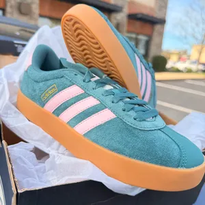 Women’s Adidas VL Court 3.0 Sneakers thumbnail 2