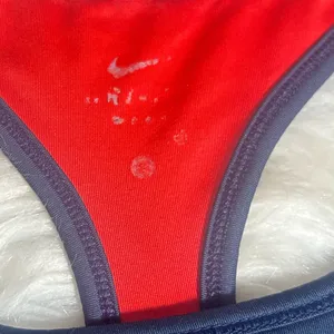 Nike Dri-Fit Classic BRAVES Sports Bra Size Small thumbnail 3