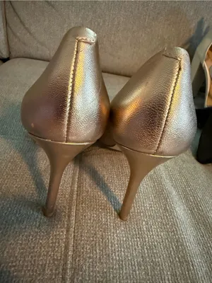 Charles David Metallic Rose Gold Pointed Toe Pumps thumbnail 2
