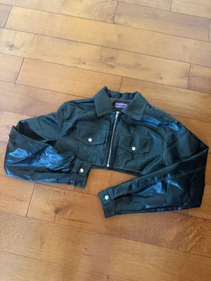 FAYE CROPPED FAUX LEATHER JACKET thumbnail 9