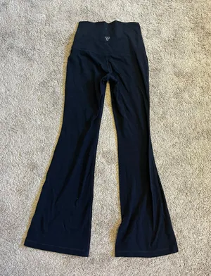 Aritzia TNA Black Leggings thumbnail 2