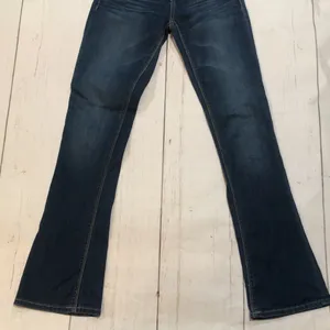 Seven7 blue rocker slim jeans thumbnail 4