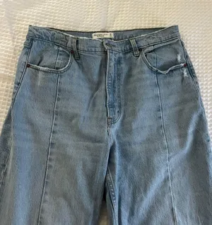 Jeans thumbnail 2