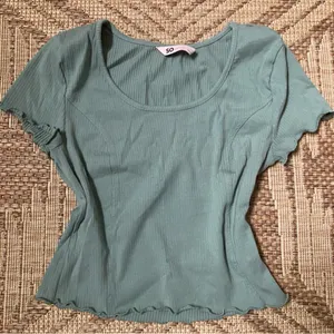 SO Green Ribbed Crop Top thumbnail 2