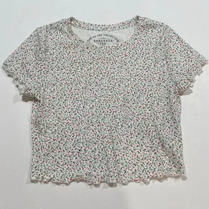 Aeropostale OG Tee Collection Floral Shrunken Baby Tee Size Large Y2K thumbnail 3