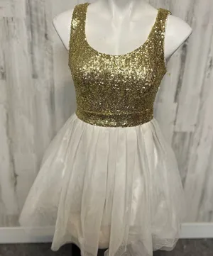 Gold Sequin Open-Back Party Dress B. Smart Size 5/6 Homecoming Holiday Dress thumbnail 1