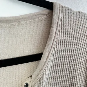 OFFLINE by Aerie Henley Top Size M Beige Waffle Knit Thumbhole‎ Oversized thumbnail 5