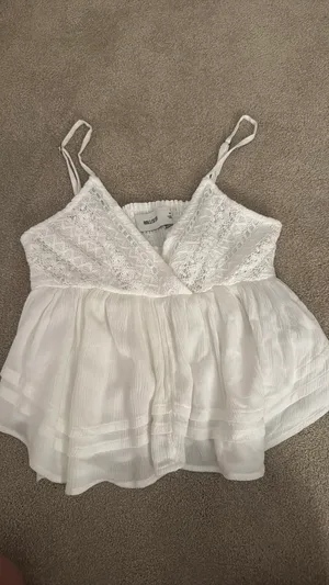 Top Hollister thumbnail 3