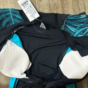 NWT women’s medium surf suit long sleeve thumbnail 3