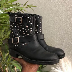 Y2K Gothic Grunge Cowgirl Black silver studded buckle synthetic leather ankle slip pull on ankle chelsea boots booties #whimsygoth #western #punk #country #boho EUR 39/US Women 8 thumbnail 1