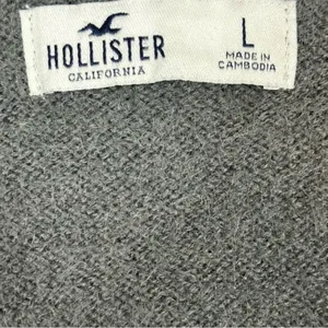 Hollister Women’s Retro Y2K Fuzzy Butterfly Gray Tank Top Size Large thumbnail 8
