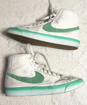 Nike Blazer Mid '77 Green Fade Chenille Swoosh Gum Sole High-Top Sneakers Size 9 thumbnail 1