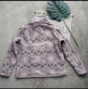 Carhartt Tribal Print Fleece Pullover Jacket Women’s Size Medium thumbnail 6