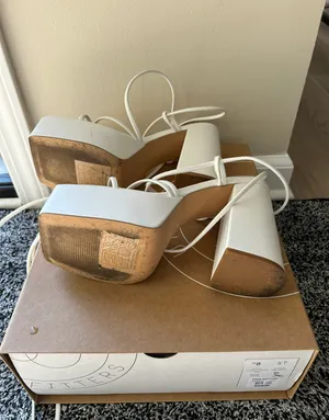 Urban Outfitters Polly Platform Heel thumbnail 4