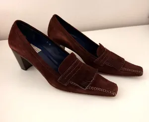 Vintage Joan & David Handmade‎ Suede Leather Fringed Kitten Heels Made in Italy thumbnail 1