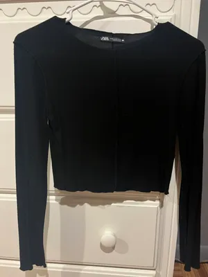 Long Sleeve Crop thumbnail 4