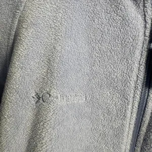 H76 Columbia grey fleece jacket Size M thumbnail 3