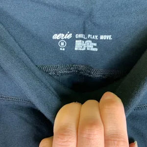 AERIE Capri Chill.Play.Move. legging stretch Pants Black Medium thumbnail 8