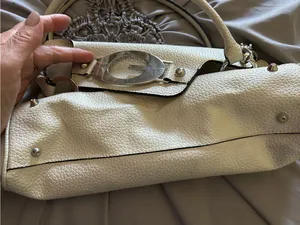 GUESS Cream Pebbled Leather Satchel with Signature G Hardware thumbnail 6