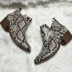 MIA Snakeskin Pointed Toe Short Heel Ankle Bootie‎ Boots Size 8. B67 thumbnail 3